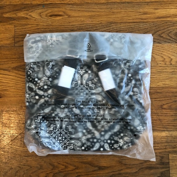 Victoria’s Secret Black & White Mini Backpack - Picture 4 of 5